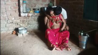 Devar Ngentot Memek Bhabhi Barunya Yang Sempit Dalam Film Porno India