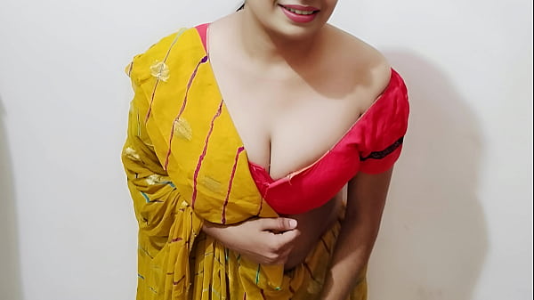 भाभी ने देवर का हाथ में लंड पकड़ा और फिर उसके बड़े लंड से चुदाई की मजा ली