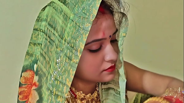 Istri India Yang Menggairahkan Digoyang Suami Di Hari Spesial