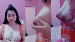 Cecemey Menggoda Dengan Daster Oranye Yang Menggairahkan