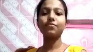 Gadis Bangladesh Tampil Telanjang Menggoda Di Shopnohin
