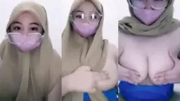 Ukhti Hijab Kacamata Sengaja Pamer Pentil Montok Biar Makin Liur