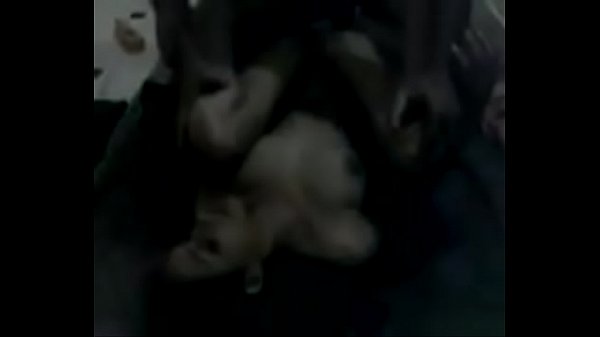 Pasangan Desi Imut Dan Seksi Bikin Video Mesum, Cek Desi-scandals.com Untuk Koleksi Lebih Hot