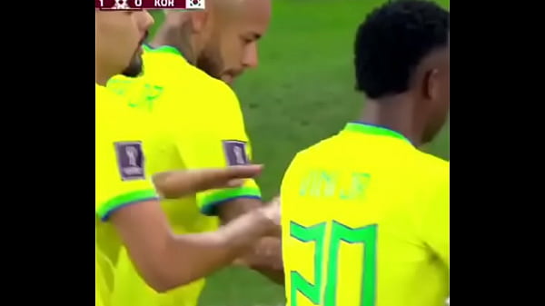 Neymar E A Turma Dando Um Banho De Gostosura Na CorÉia Ao Vivo!