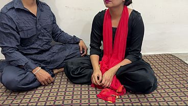 Desi Istri Di Gilir Om-om, Suara Hindi Bikin Muncrat