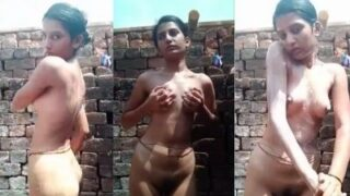 Cewek India Telanjang Mandi Di Tempat Umum, Bikin Makin Basah Kena Lihat.