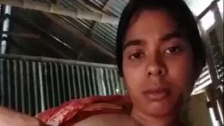 Video Cewek Kampung Comilla Bugil Full, Main Solo Panas.