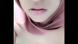 Video Call Sama Selingkuhan Di Kamar, Suami Lagi Keluar, Makin Panas Makin Liar