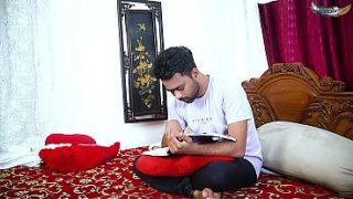 Ibu Tiri Montok Seksi Ngentot Keras Sama Anak Tiri Saat Sepi Di Rumah Full Film (audio Hindi)