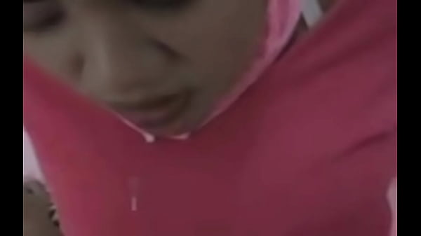 Hijab Ngeseks, Nafsu Di Balik Kain Suci.