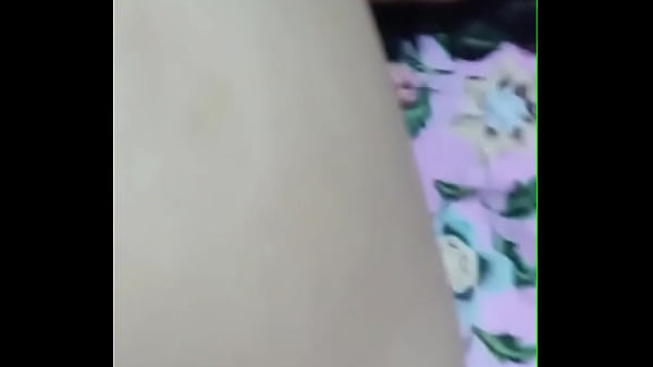 Hujannya Deres, Suami Lagi Keluar, Pas Banget Tetangga Cowok Main Ke Rumah—langsung Grepean.