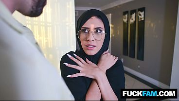 Hijabis Celah Keperawanan Malaikat Del Rey, Siap Dihajar.