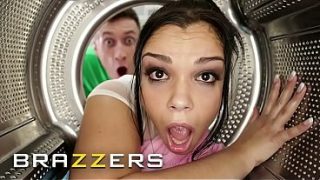 Brandal – Cewek-cewek Mampet Situasi Panas, Berujung Ngentot Sampai Puas Di Kompilasi Bintang Brazzers Paling Gede