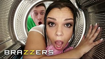 Brandal – Cewek-cewek Mampet Situasi Panas, Berujung Ngentot Sampai Puas Di Kompilasi Bintang Brazzers Paling Gede