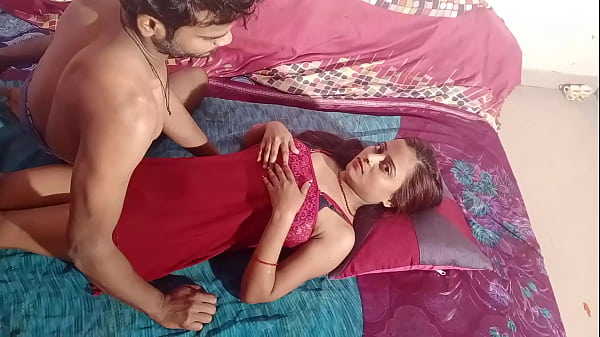 Ibu Rumah Tangga India Paling Hot, Montok, Digarap Suami Dengan Suara Desah Desi Binal – Full Audio Hindi