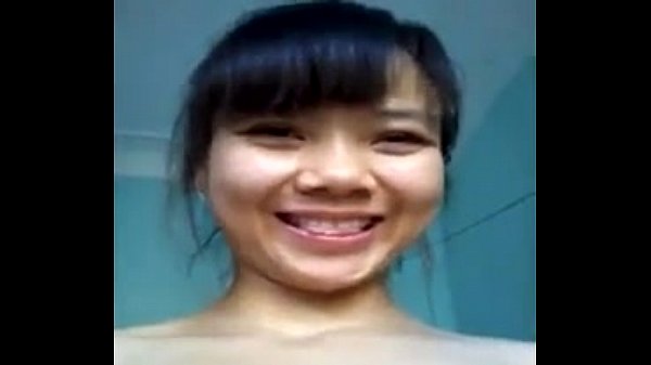 Cewek China Lagi Colmek Close Up, Muka Merah, Bibir Mengigit, Jari Basah Mainin Memek Sampe Muncrat.
