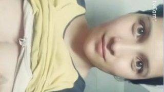 Beena Gadis Kashmir Pamer Selfie Bugil Bikin Nafsu Naik