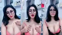 Tante Sandra Montok Live, Goyang Bikin Makin Tegang.