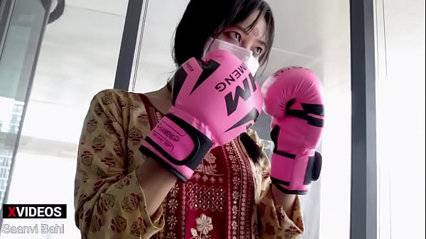 Desi Petarung Ufc Cewek, Pukulannya Bikin Makin Basah, Jago Banget!