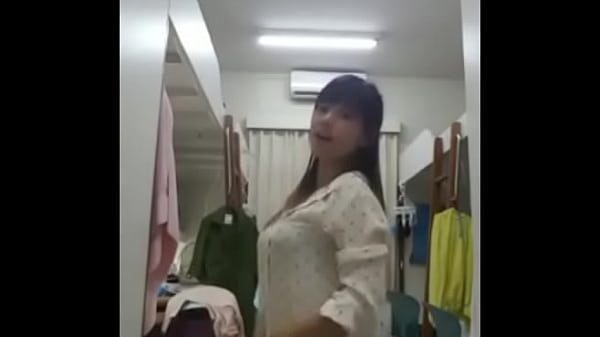 Mantan Cewek Cina Indo Ngesot Bugil Sambil Goyang Hot