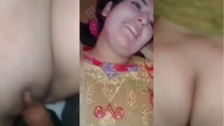 Cewek Dhaka Gendut Digebukin Habis-habisan Di Chuda Chudi Bangladesh