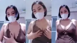 Sabrina Pake Baju Bening, Keliatan Semua Isinya Bikin Makin Pengen.