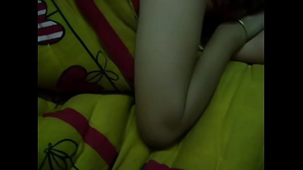 Desi Bhabhi Lagi Mesra Sama Tetangga, Gak Bisa Nahan Nafsu.