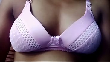 Malam Ini, Gadis India Super Panas Siap Bikin Kamu Ngiler, Tubuhnya Bikin Liar Nggak Karuan.