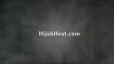 Gadis Arab Muslim Kaku Dikeroyok Brutal Di Kantor
