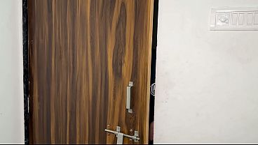 Kakak Tiri Jadi Pelampiasan Karena Nggak Punya Pacar, Bikin Makin Panas