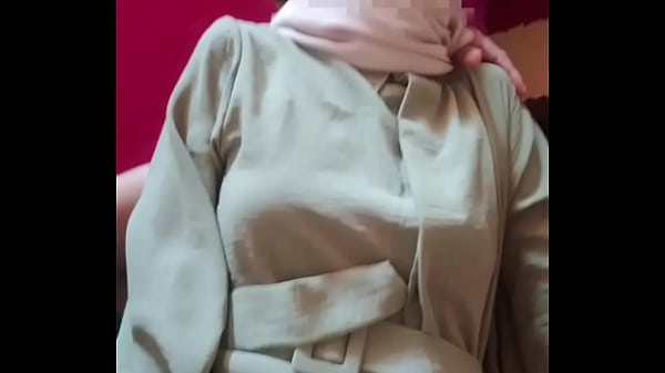 Saudari Tiri Hijab Digebukin Nafsu Waktu Hari Raya Lebaran