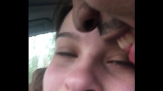 Lesbian Sahabatku Basah Kuyup Pas Latihan, Lalu Nundukin Pantatnya.