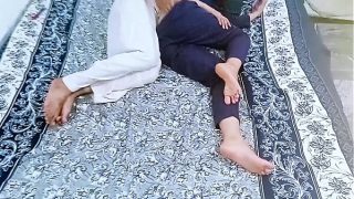 Desi Lugu Lugu Manis Nahan Ngewe Pertama, Cewek Kampung Desi Ngerasain Kontol Pertama